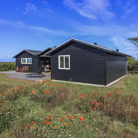 Holiday home Holiday Danja - 400m From The Sea In Nw Jutland By Interhome