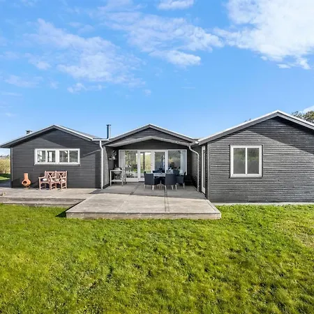Danja - 300m From The Sea By Interhome