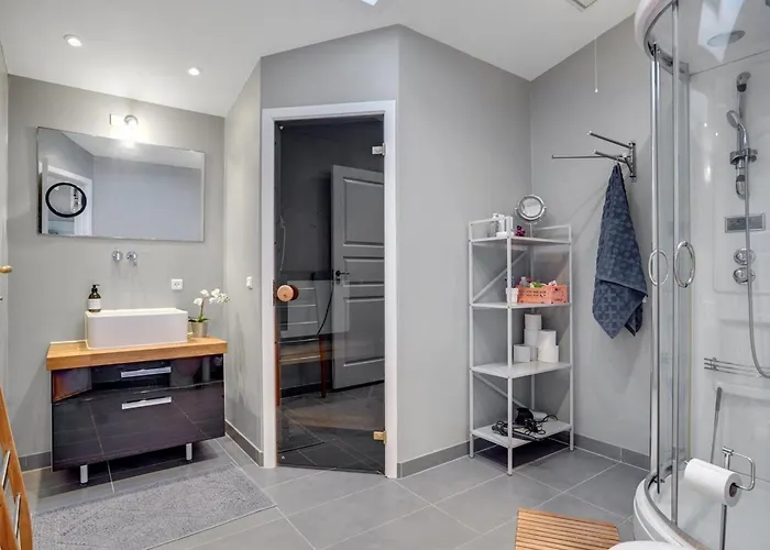 Danja - 300m From The Sea By Interhome *